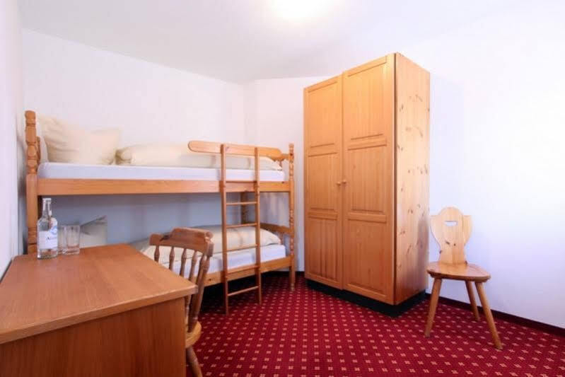 Hotel Central Hotel 3*